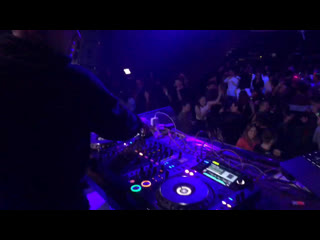 Idol night club live