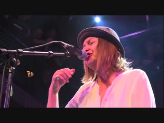 Inga rumpf love hurts live in der fabrik 2004