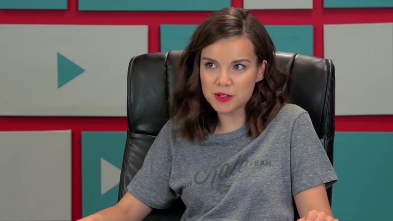Youtubers react to gimme pizza slow (olsen twins)