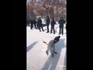 Тиктокеры тоже не обошли вниманием протесты