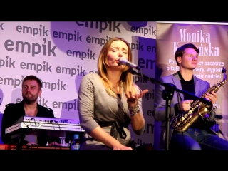 Monika kuszyńska słabość jest siłą live warszawa 9112015