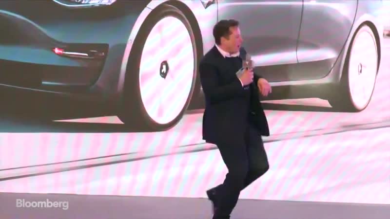 Илон маск танцует под «more than you know»