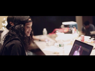 Rihanna bitch better have my money (in studio behind the scenes) (explicit)