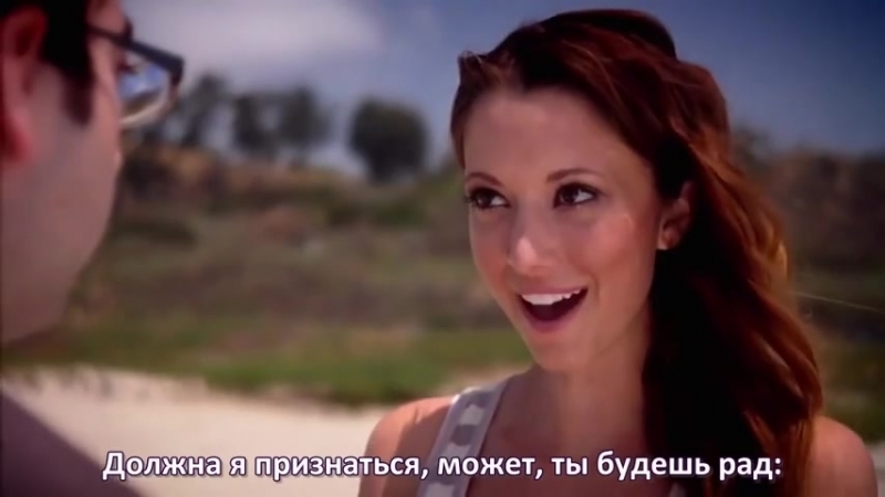 Парень случайно сунул девушке не туда