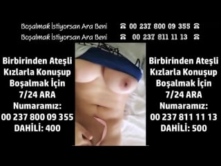 Liseli yatağında amını okşuyor