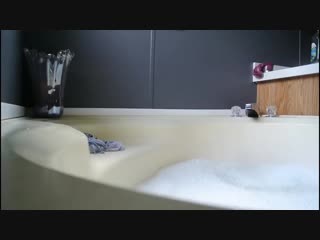 Hot+bikini+model+wet+