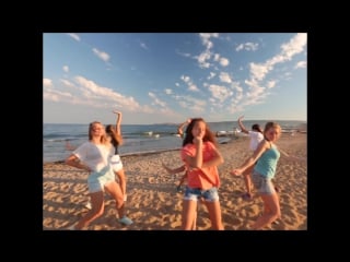 Феодосия танцует cant stop the feeling