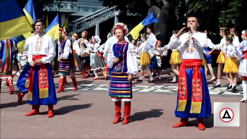 Мкзк «вокально хореографічний ансамбль «юність дніпра» 20 річчя конституції україни у дніпрі дніпроград