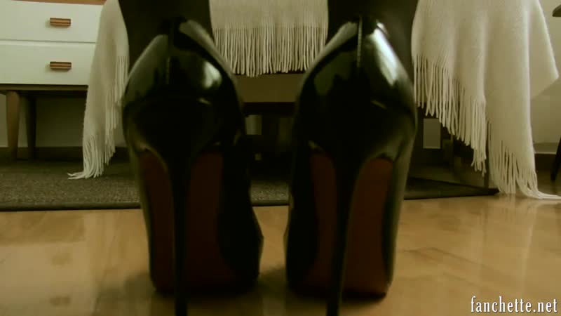 Чулки и туфли ▶️ 2000 самых лучших секс роликов с чулки и туфли