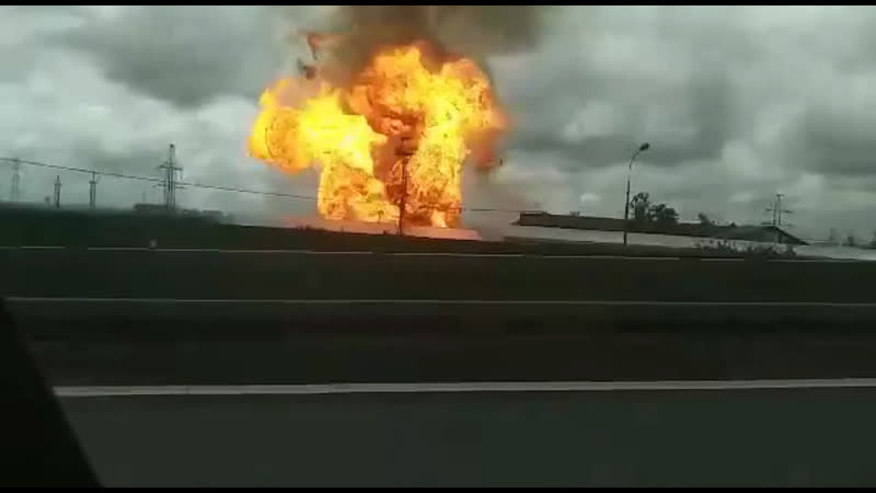 Только что в районе мытищ рванула северная тэц, сейчас там бушует пожар