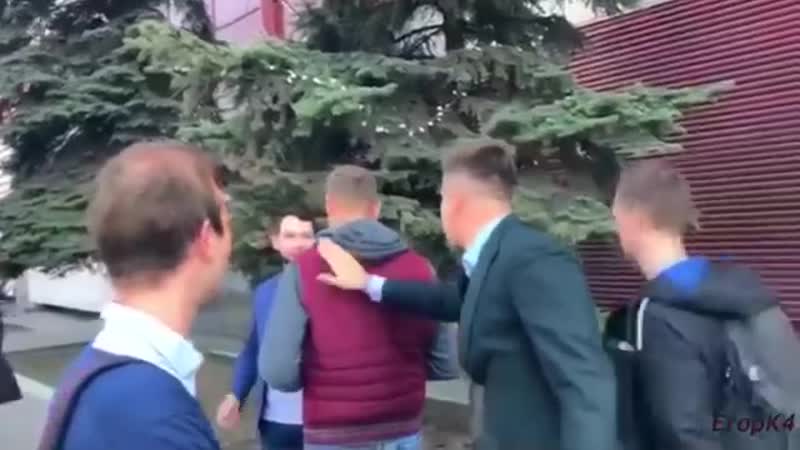 К любому подойди, он скажет, что он за путина! косяков и навальный