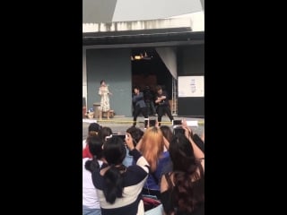 [fancam] 180804 super junior shopping event in thailand shindong and ryeowook dancing for all fans cr@benvylalula