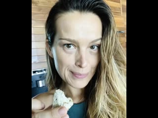 Who loves coconut macaroons? 🙋‍♀️