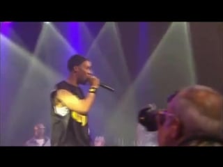 Wu tang clan wu tang clan ain't nuthing ta fuck wit (live)