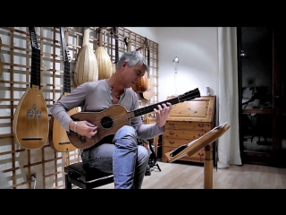 Rolf lislevand plays a stradivari sabionari, 1679 guitar santiago de murcia