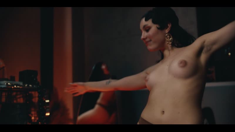 Хелена энглерт мила джанковска верните алисию / helena englert, mila jankowska bring back alice ( 2023 )