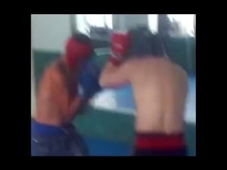 Disabled парень без ноги и руки