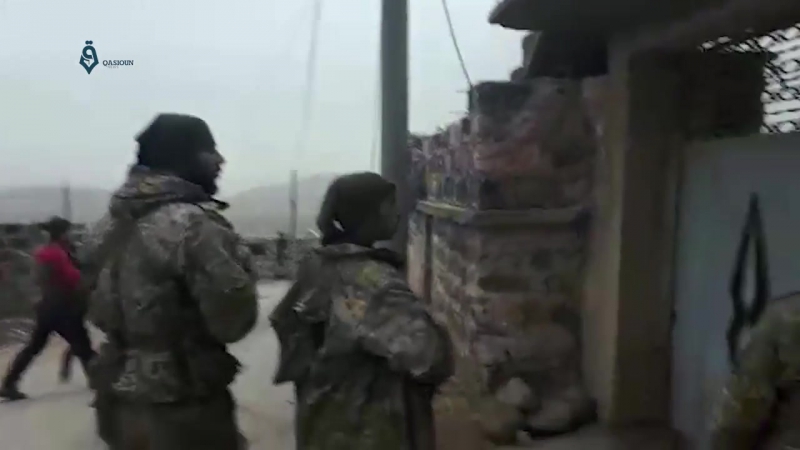 Боевики молодые оппозиции штурмуют селение касталь джанд в кантоне африн