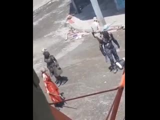 ↳ margot robbie no set de the porn squad (14 02 2020) ━ jgbr