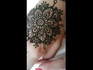 Natural henna mandala @anastasia mehendi