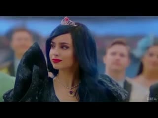 Descendants 3 evie