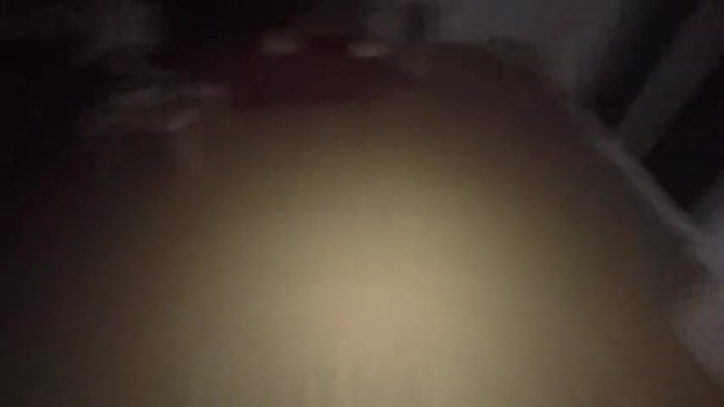 Molodaya studentka nochyu v temnote trahaetsya bez gandona s drugom pozvolyaya snyat jopu krupnyim planom mp4