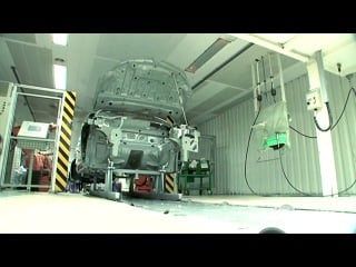 Renault inside manufacturing process of the mégane coupé cabriolet