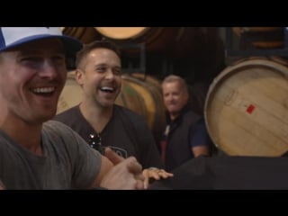 Stephen amell dudes being dudes in wine country