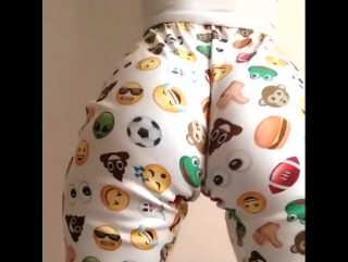 Какие красивые штанишки