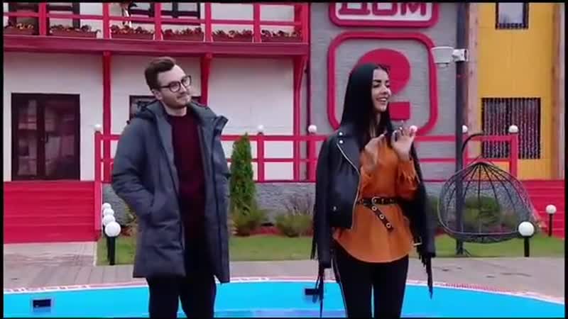 Кристина бухынбалтэ назвала новую девушку ромашова трансвеститом