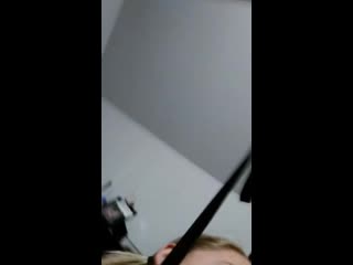 Нижнюю имеют в рот на поводке