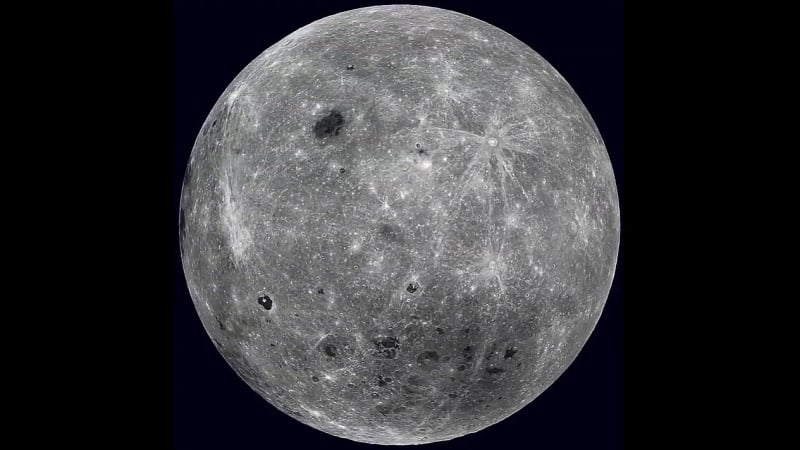 Полное вращение луны вокруг своей оси