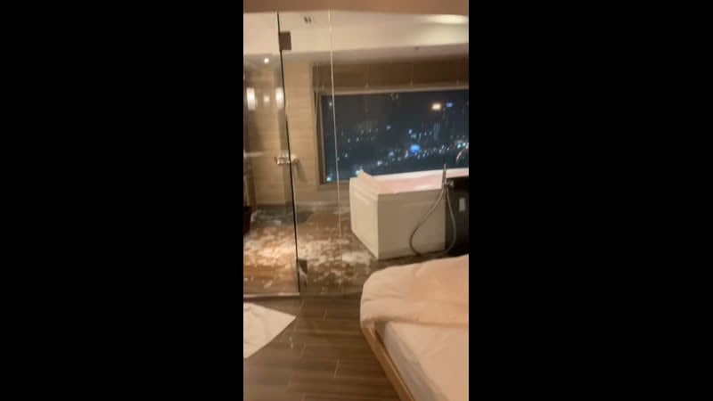 Как выглядит землетрясение в небоскрёбе