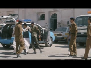 Я ноджум, мне 10 и я разведена / ana nojoom bent alasherah wamotalagah (2014)