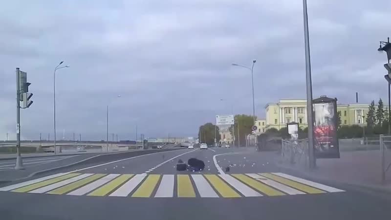 Автомобиль porn video – Мужик протаранил автомобиль