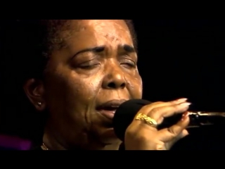 Cesária évora live au bataclan