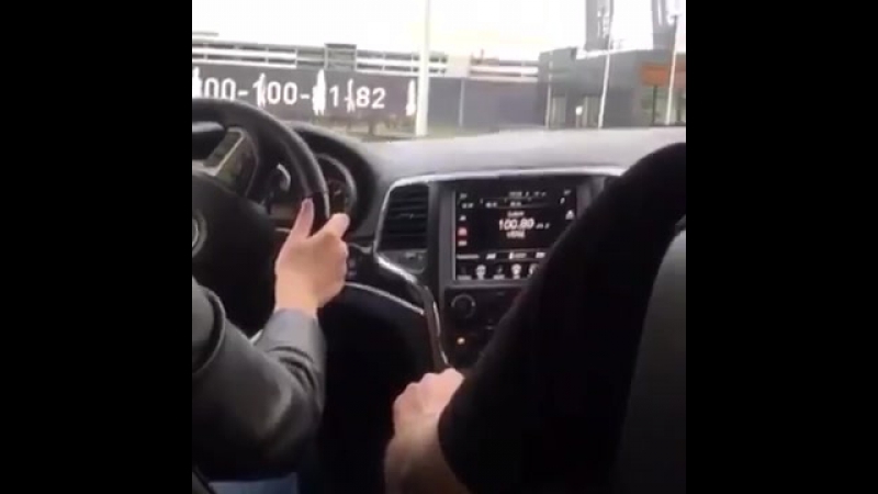 Очередной вежливый и терпеливый инструктор