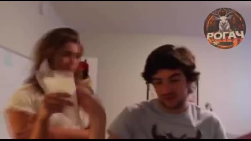 Сводная сестра пересмотрела pornhub и разыгрывает сюжеты с братом