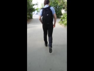 Штаны на заднице вот вот лопнут