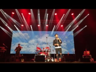 Atif aslam "kabhi kabhi meri dil mein" live in concert at de montford hall leicester 6/05/2017