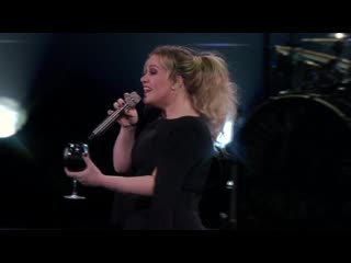 17 minute + a glass of wine on tour live from uniondale, ny