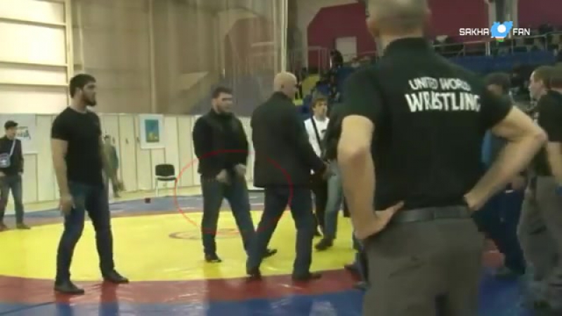 Драка на юношеском первенстве россии по вольной борьбе