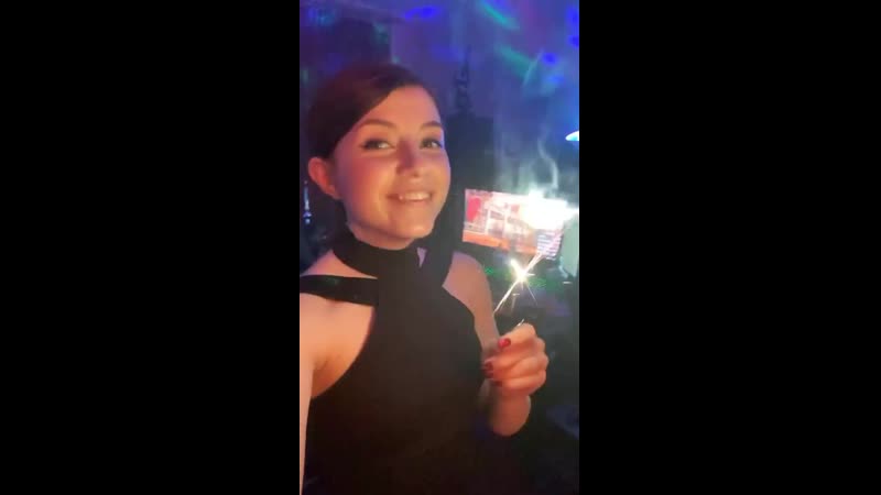 Милашка оляша празднует свой слив / твои блогерши