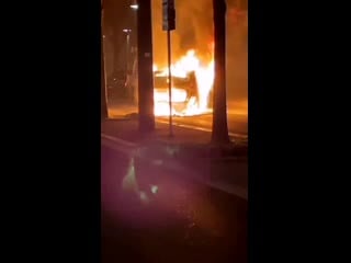 Gros incidents signalés ce soir à rillieux la pape près de lyon plusieurs véhicules