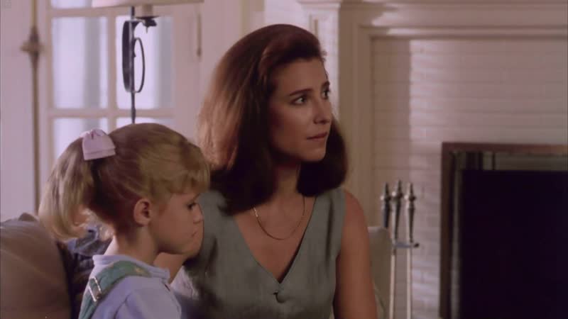 Чужой в доме (триллер с гэри бьюзи и мими роджерс) сша, 1989