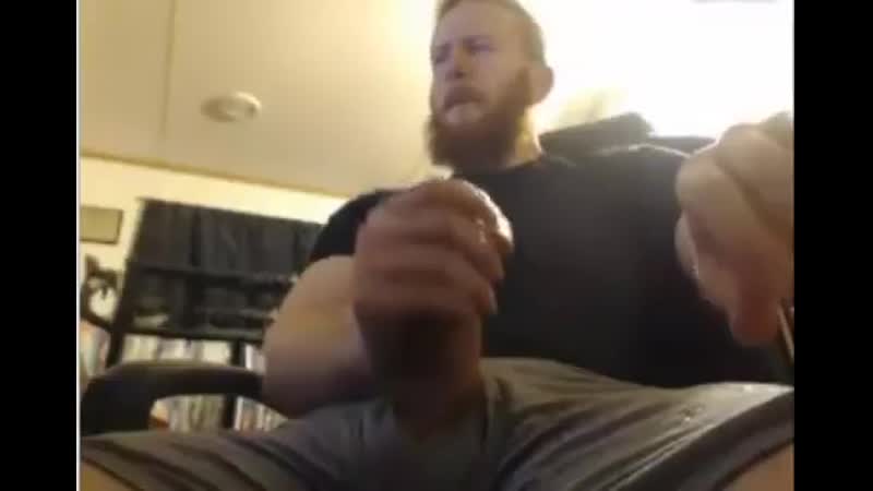 Reposted cuz i love how he always just keeps cumming and cumming over and fucking over