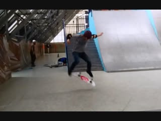 Ramses on skate clean fakie hardflip