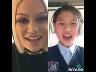 Jessie j and mongolian girl flashlight