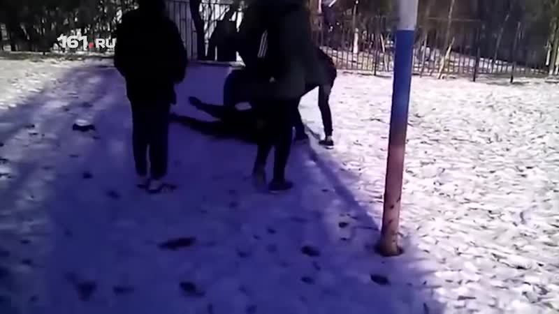 Прыгали на голове в новошахтинске компания школьников избила новенького и сняла всё на видео