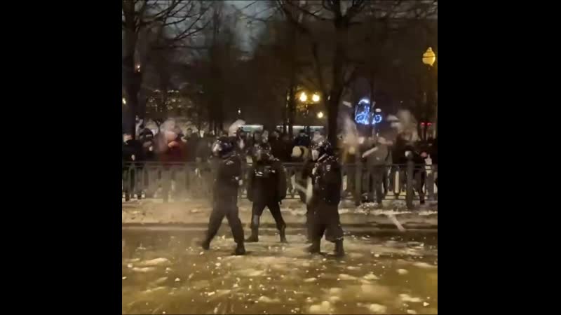 Игра в снежки